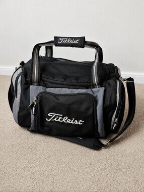 TITLEIST Training Duffel Bag medium 19" Gym Sports Travel Black Shoe Compartment